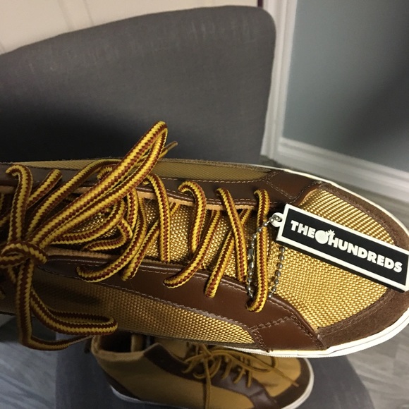 The Hundreds Mid Canvas Lace Up Skateboard Sneaker - Picture 6 of 7